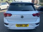 Volkswagen T-Roc Photo 12