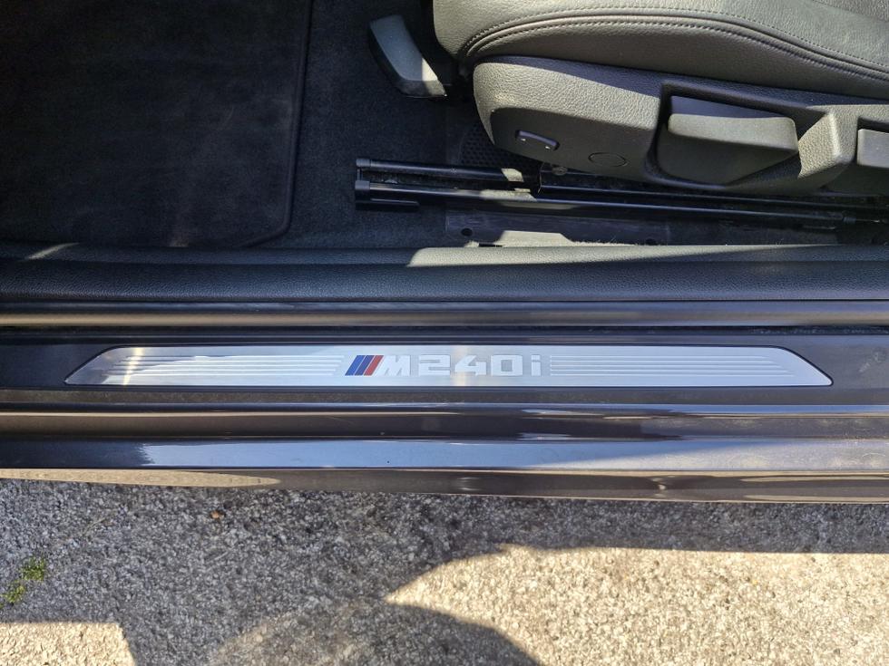 BMW 2 Series Photo 2217f0db-4982-4832-9105-d57c65c1bb47.jpeg