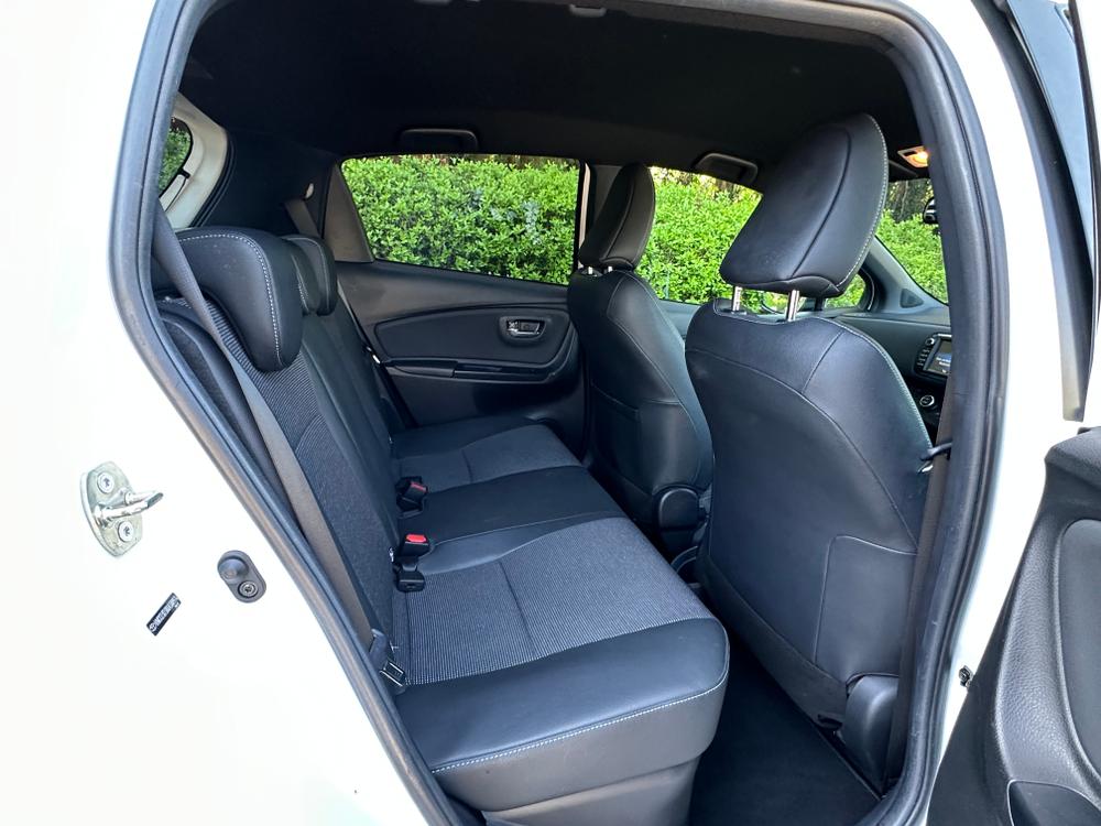 Used Toyota Yaris AJ19EKR 26