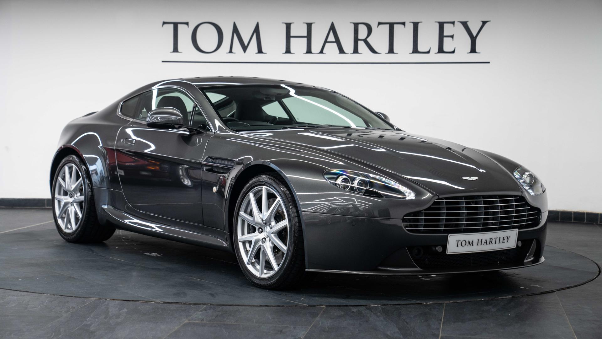 Aston Martin Vantage Photo 2237b8ab-f65d-43fe-85a5-7614e0939e82.jpg