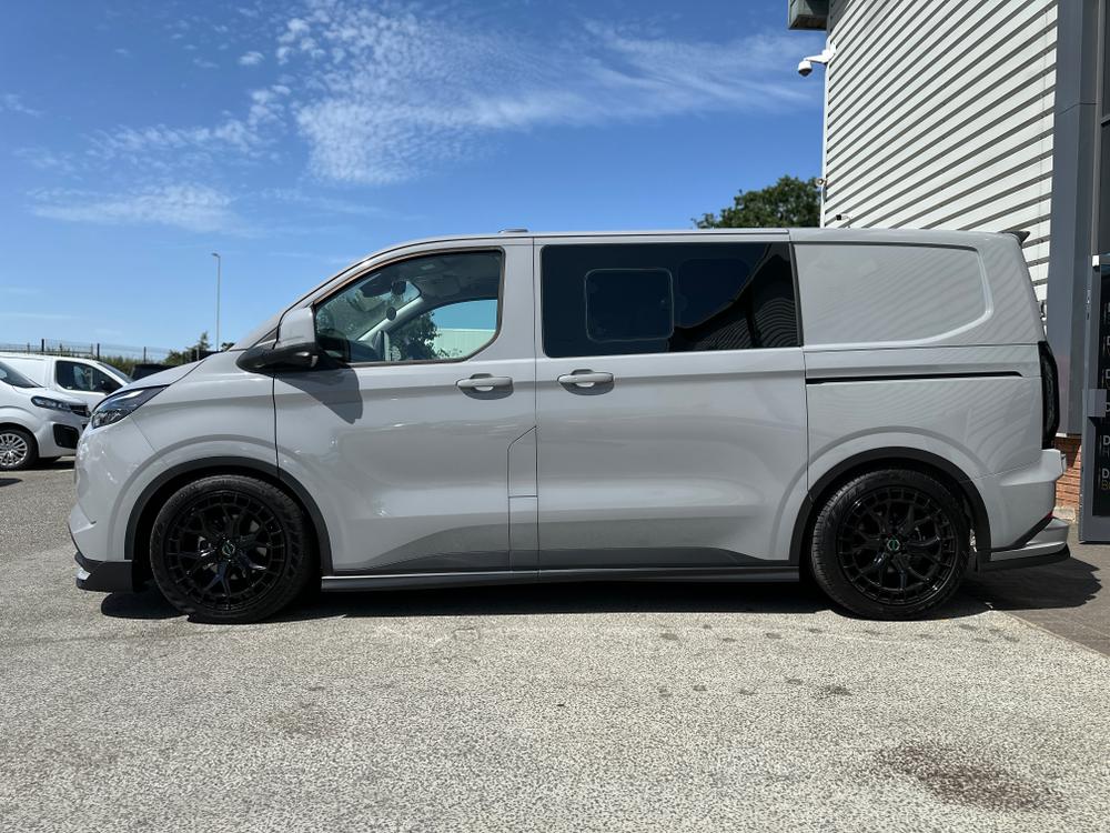 Ford Transit Custom Photo 2249db24-32d0-4c15-9c88-4e469ded4beb.jpg