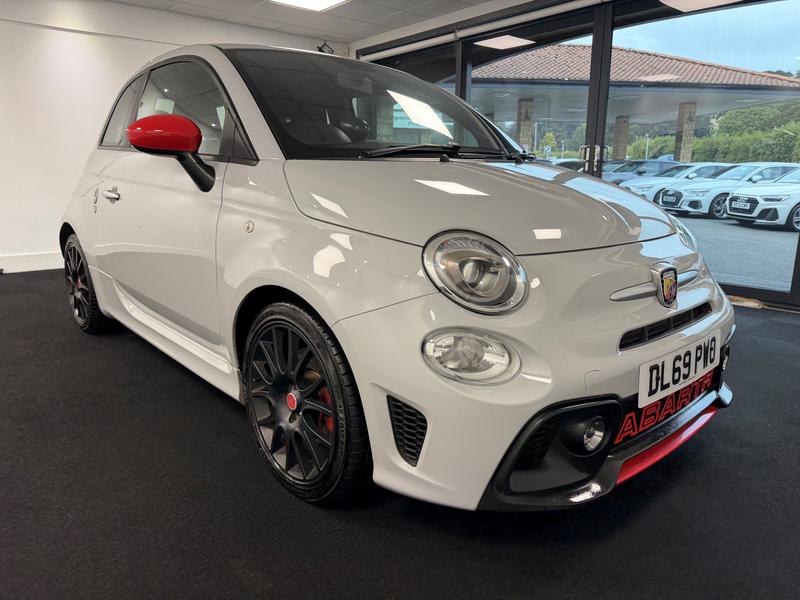 Abarth 595 Photo 2250f3a0-d332-4a02-82c2-b1e831203fdc.jpg