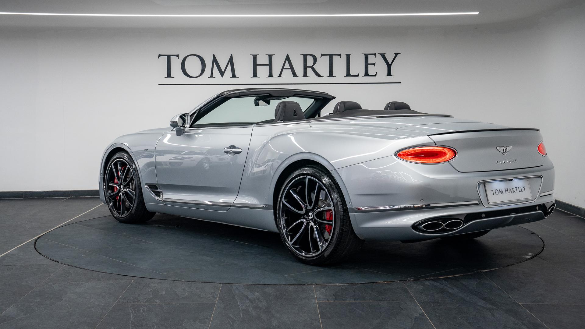Bentley Continental Photo 225615e1-0e44-47ca-8f01-571333479ed1.jpg