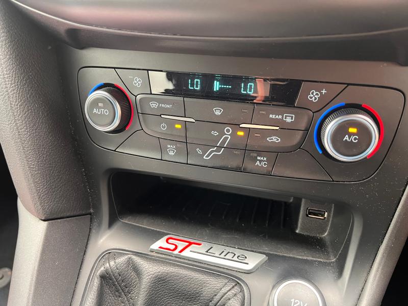 Used Ford Focus EG18NHU 11