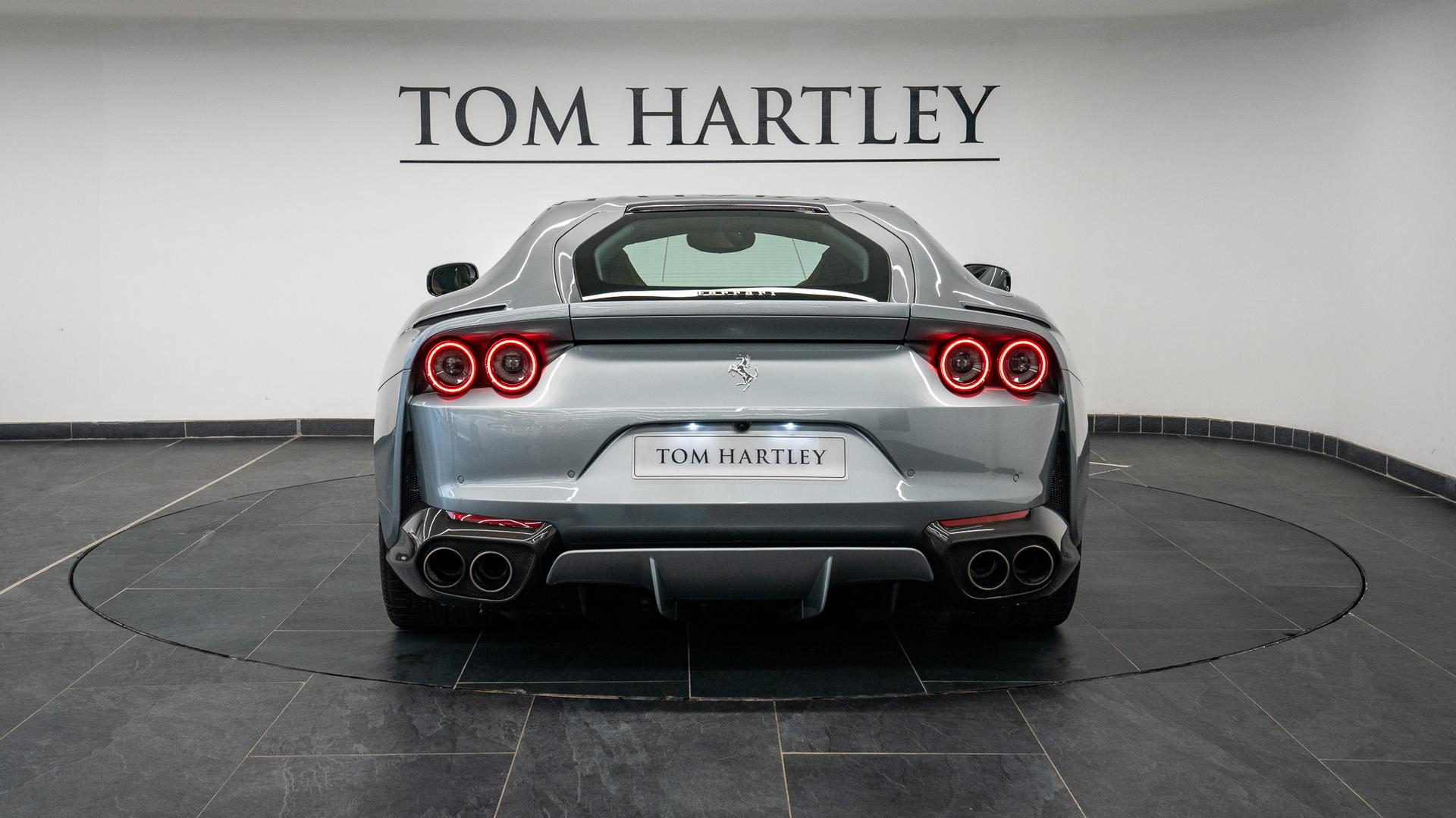 Ferrari 812 Photo 226761bc-6443-4aea-b683-1b373a13d2be.jpg
