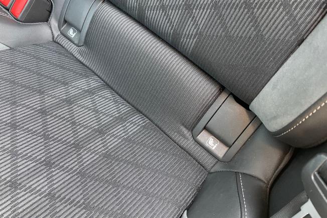 VOLKSWAGEN Golf Photo 42