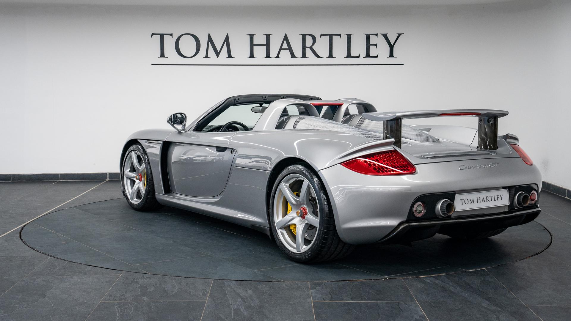 Porsche Carrera GT Photo 2285cc17-7f08-454e-bee6-6e80583653de.jpg