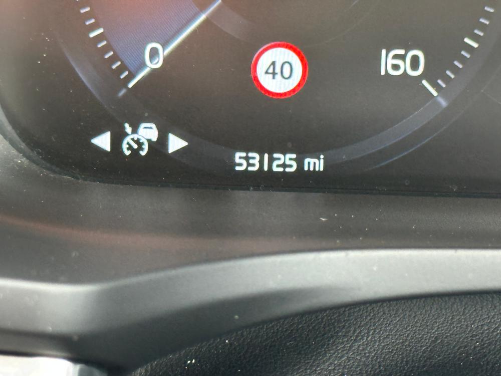 Used Volvo V60 KP69LTY 38