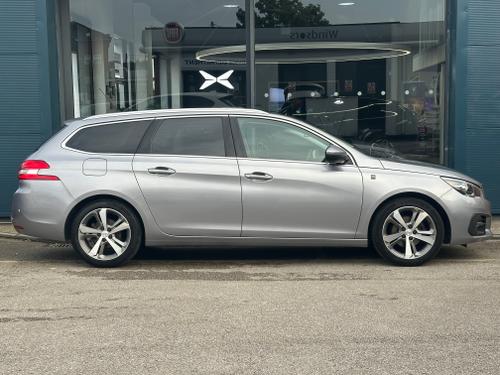 Peugeot 308 SW Photo 228789f2-af47-4e07-83c2-0513a069255c.jpeg