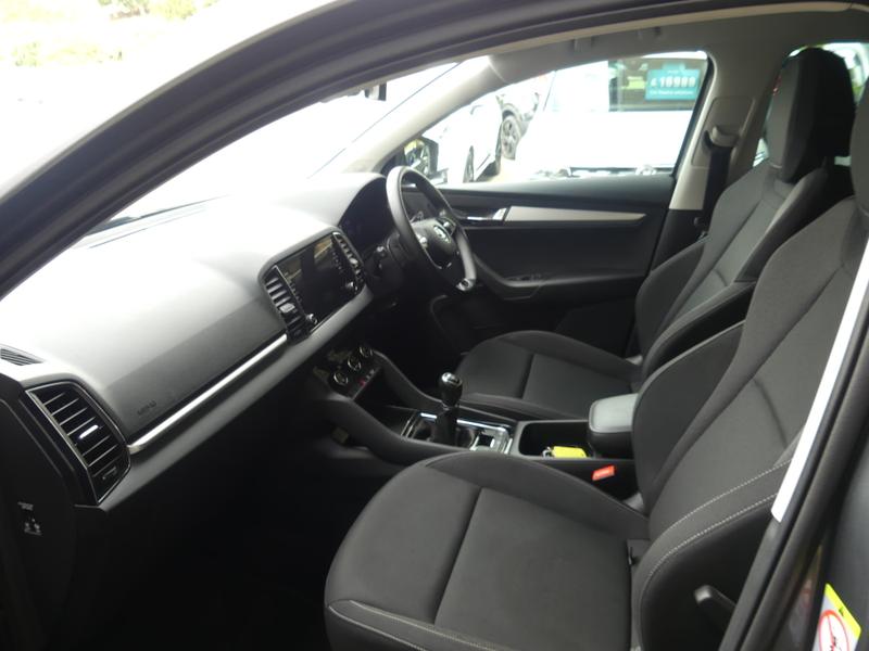 Skoda Karoq Photo 228e1fd9-a249-49ac-9fa4-b1180d7c0d56.jpg