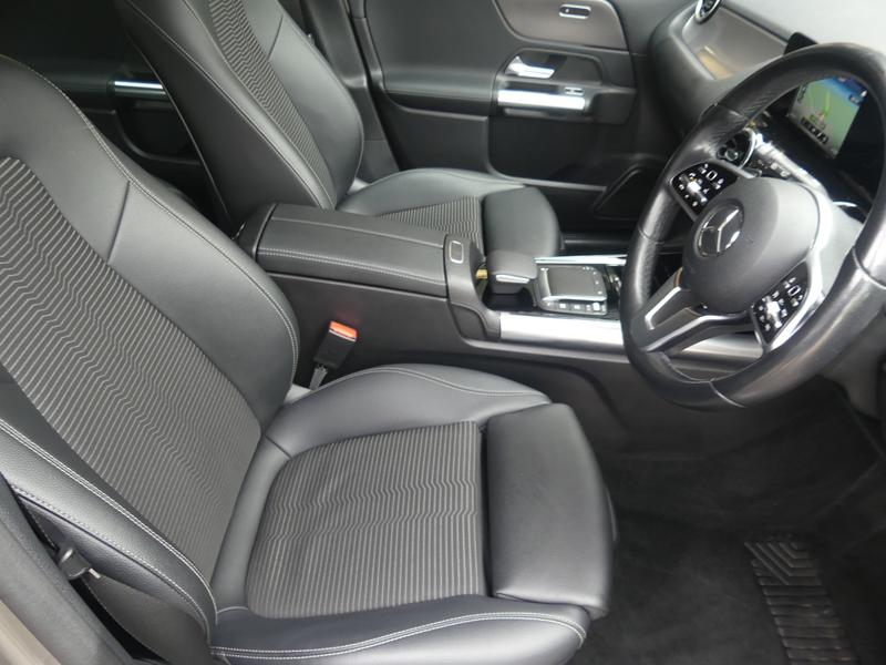 Mercedes-Benz B Class Photo 22a69563-d4d4-4cbd-832a-63da619c90e4.jpg