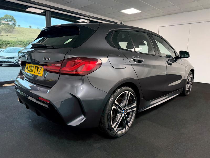 BMW 1 Series Photo 22b3b6af-0770-4a7b-8178-8e41d514ec7b.jpg