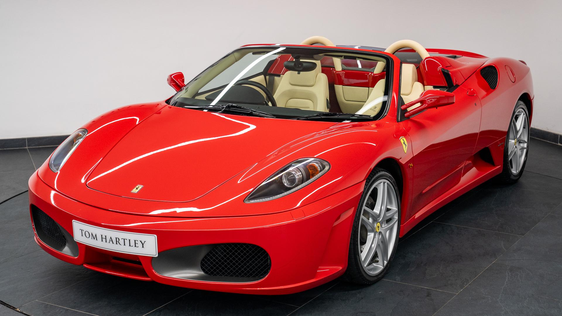 Ferrari F430 Photo 22c92eb8-6cce-499d-979b-4cbf0cc1ca96.jpg