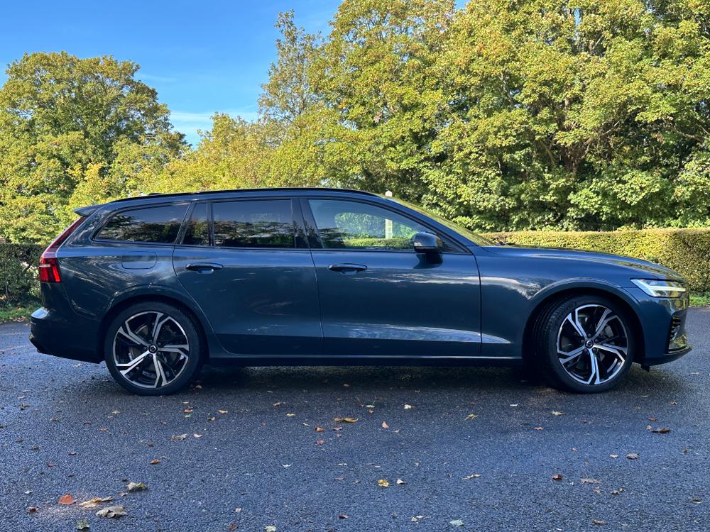 Used Volvo V60 CP72VMO 9
