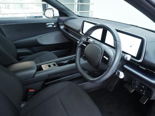 Hyundai IONIQ 6 Photo 22e0cf4e-5e53-48ca-9e07-a256d22150b8.jpg