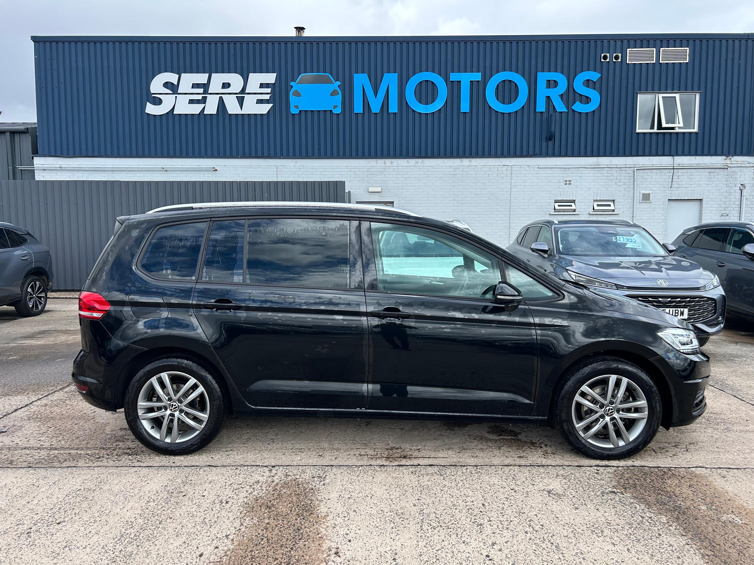 2025 VOLKSWAGEN TOURAN