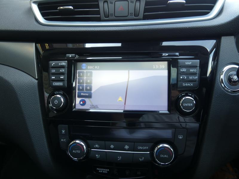 Nissan Qashqai Photo 2305afb6-f40f-48a4-babe-4e8e90615882.jpg