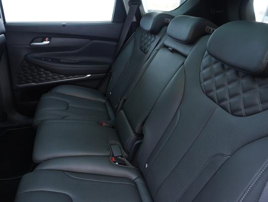 Hyundai Santa Fe Photo 2311fcc4-c6b7-4cd2-aa9b-45d08af57979.jpg