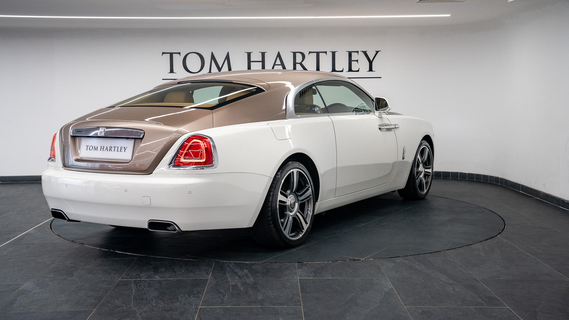 Rolls-Royce Wraith Photo 2318588e-1c64-42ac-adb5-c32e342164cb.jpg
