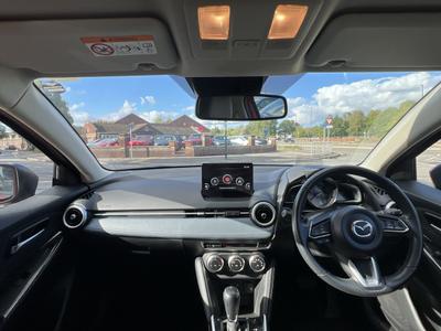 Mazda Mazda2 Photo 14