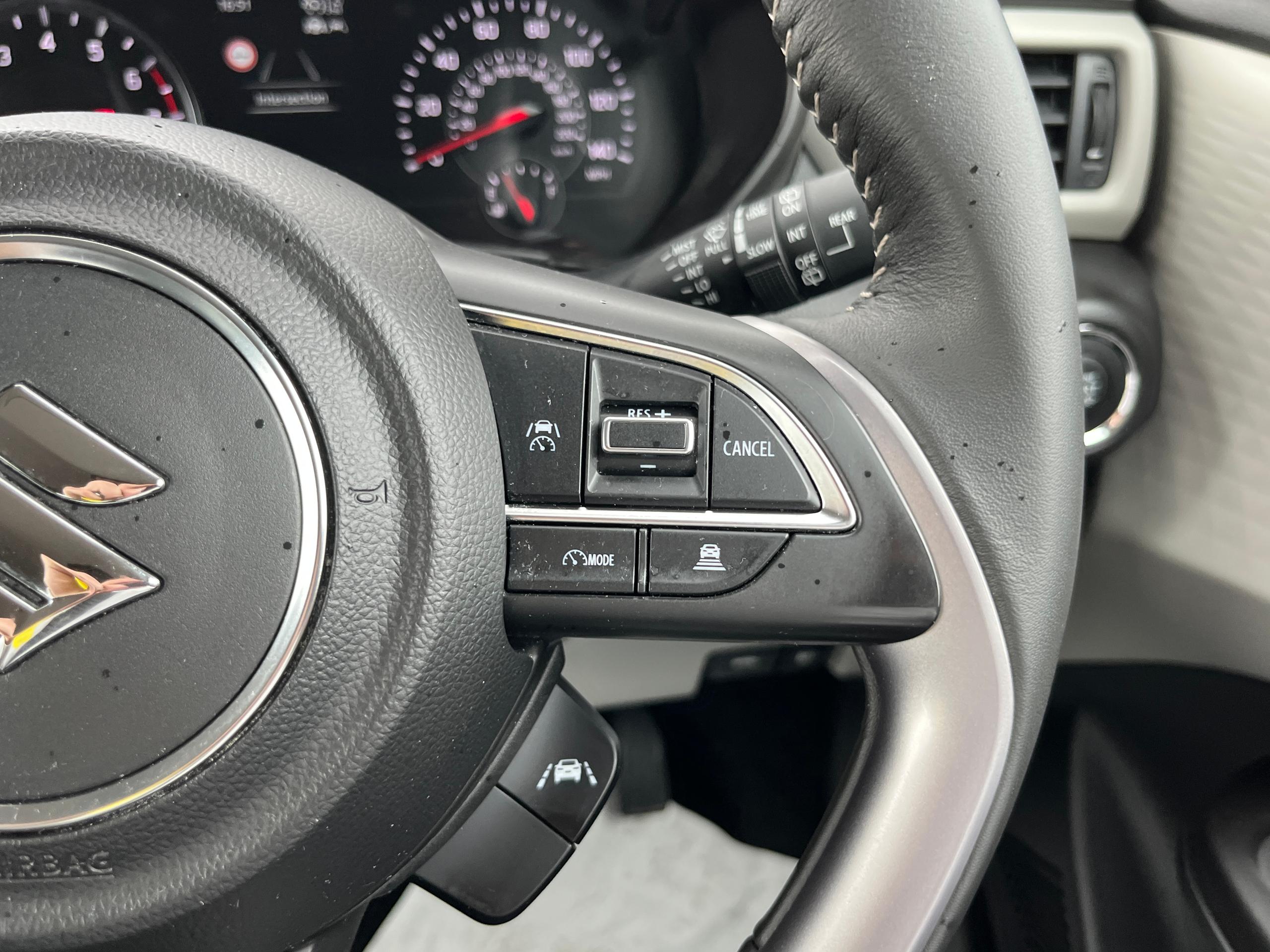 Suzuki Swift Photo 28