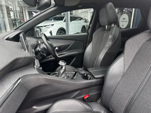 Peugeot 3008 Photo 2331036f-0f01-4b99-b94f-9351ddc92d67.jpeg