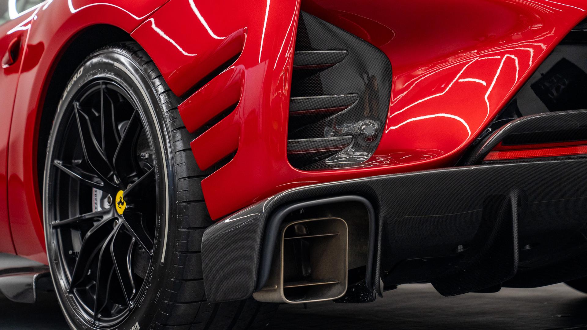 Ferrari 812 Photo 23495a03-a179-4d8d-9b08-748d6e7240ce.jpg