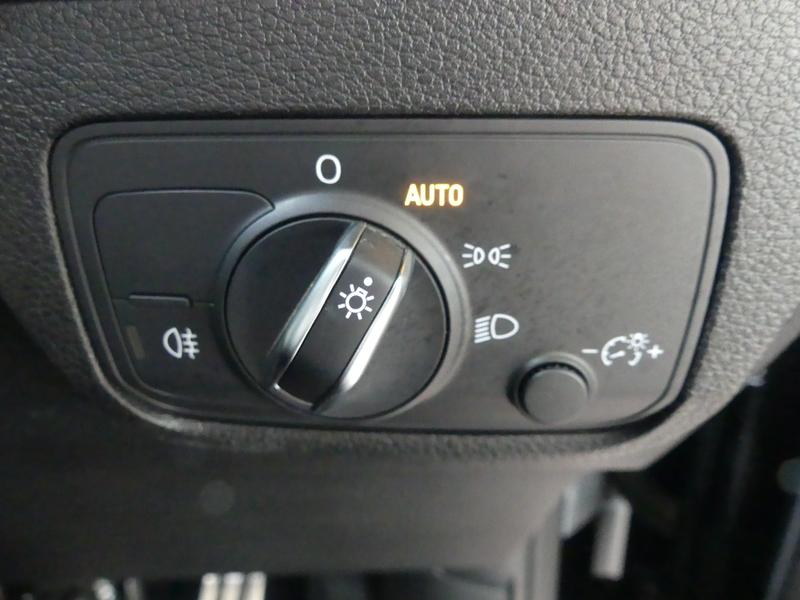 Audi Q2 Photo 23503b01-a36e-417c-a16b-1c7e71a11c1e.jpg
