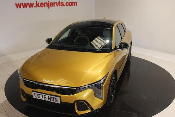 Kia K4 1.6 T-GDi GT-Line S Hatchback 5dr Petrol DCT Euro 6 (s/s) (177 bhp) Photo 2