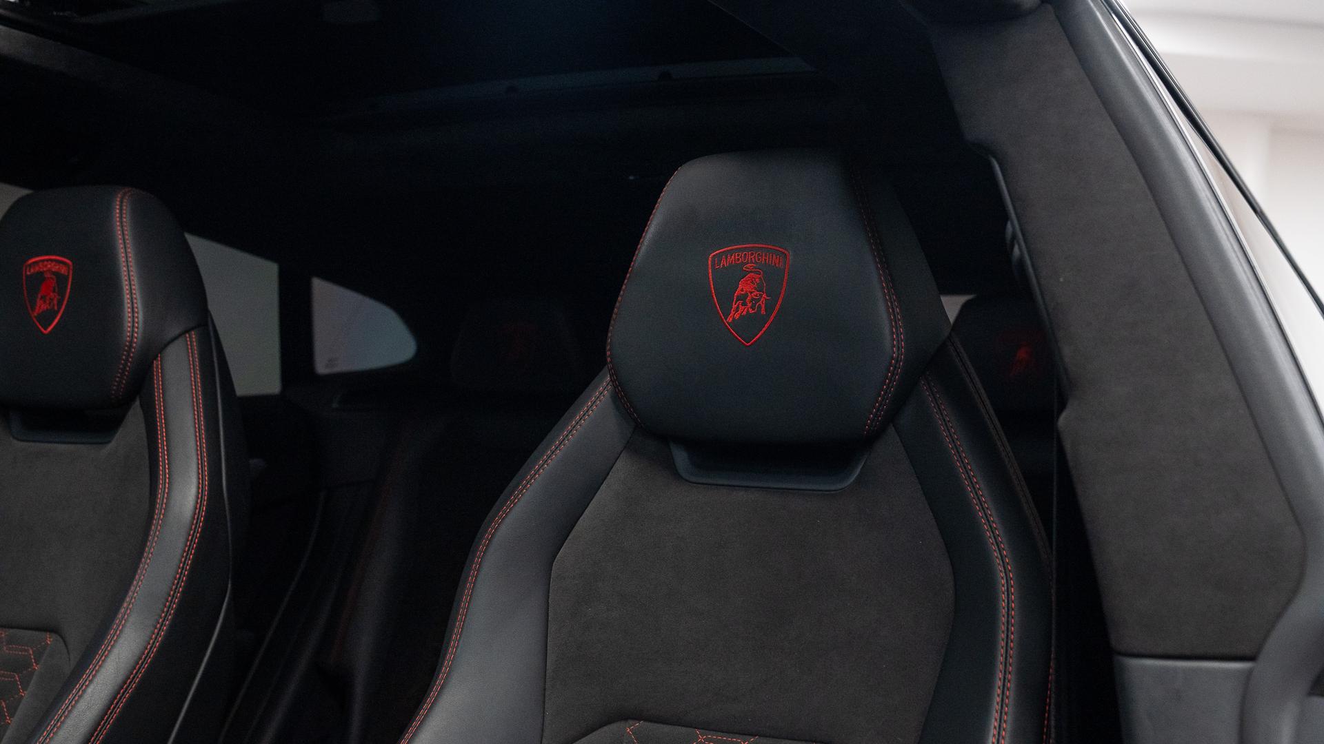LAMBORGHINI Urus Photo 236edceb-1400-4a45-86b7-784194f030f3.jpg