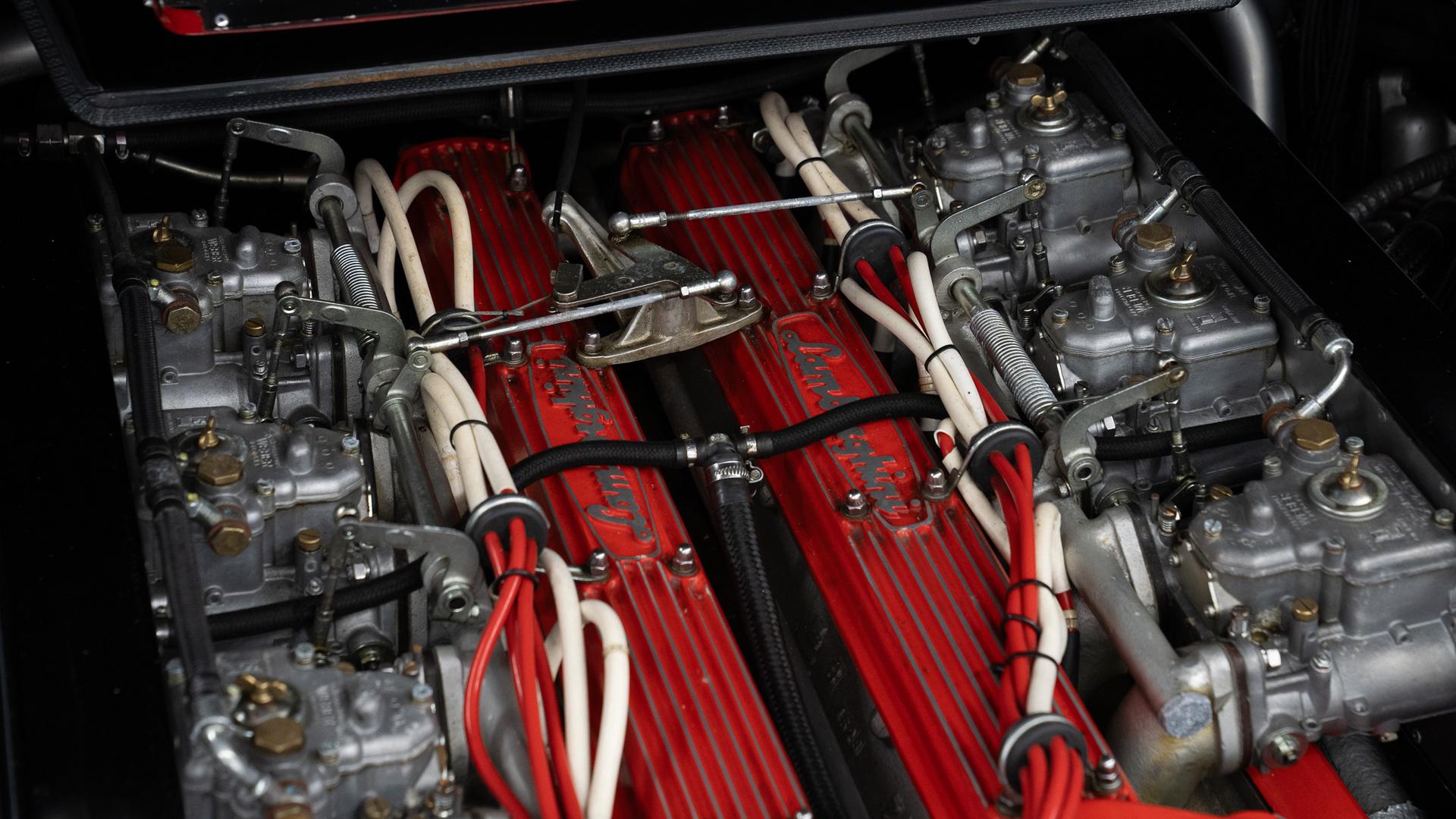 LAMBORGHINI Countach Photo 239a20de-08b1-4386-acfd-969ba8e5e5b9.jpg