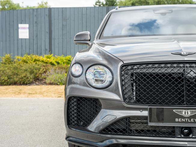 BENTLEY Bentayga Photo 46