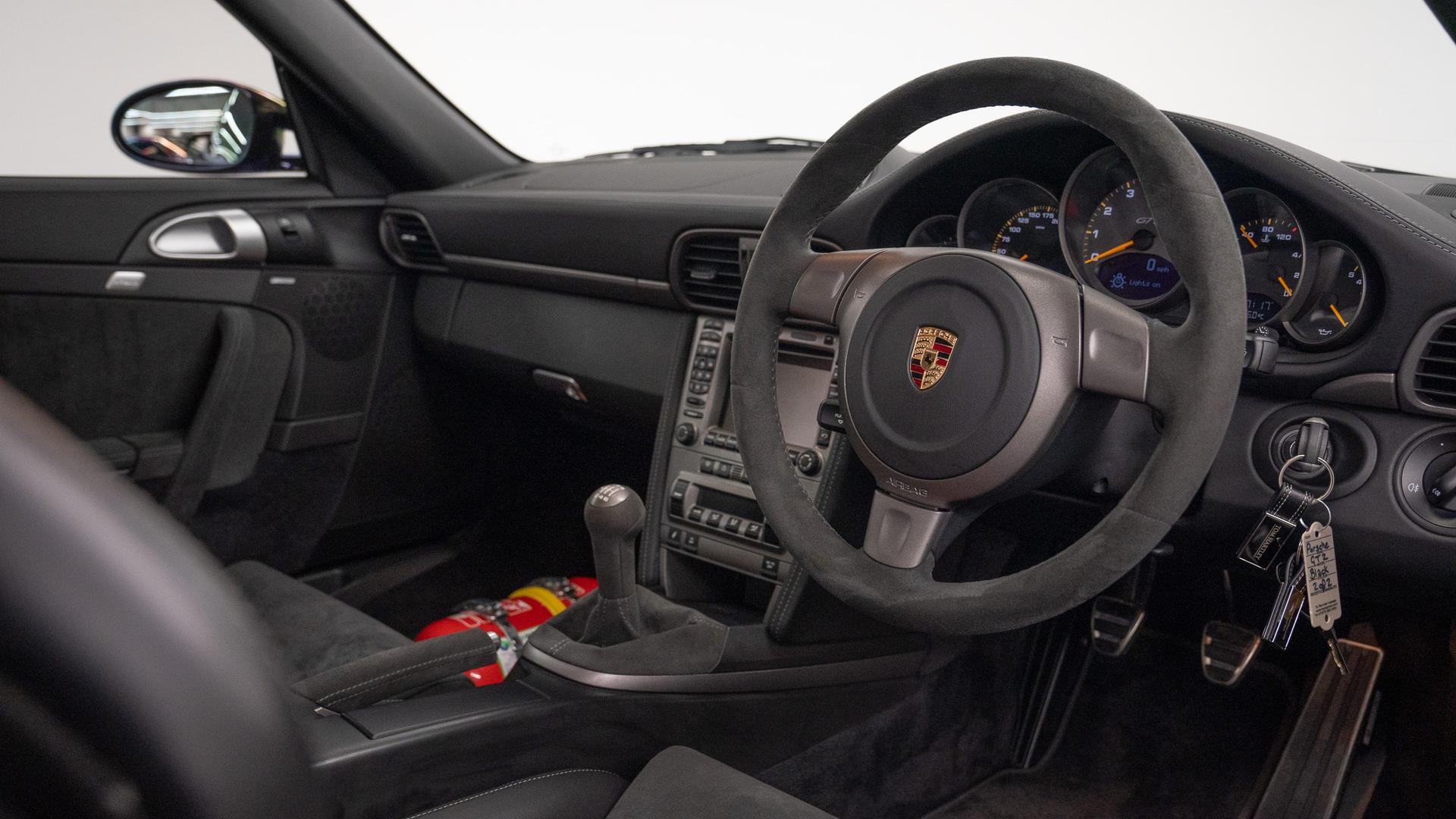 Porsche 911 Photo 23a5a131-e200-4dce-a550-ab4e4007cb61.jpg