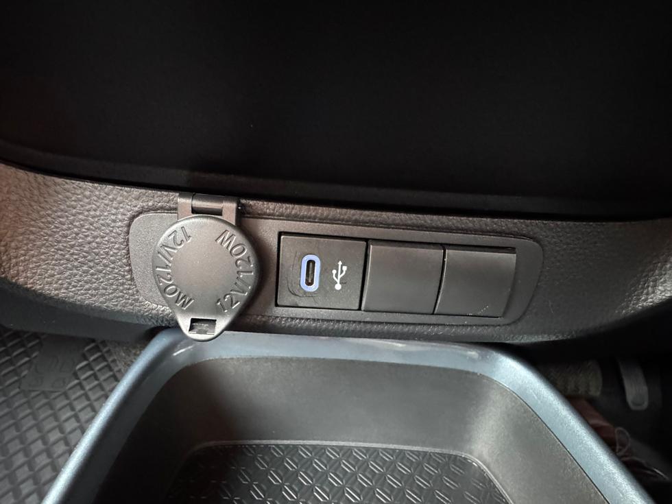 Toyota Aygo X Photo 23ac484e-1965-4001-be26-0d645f2f8e35.jpeg