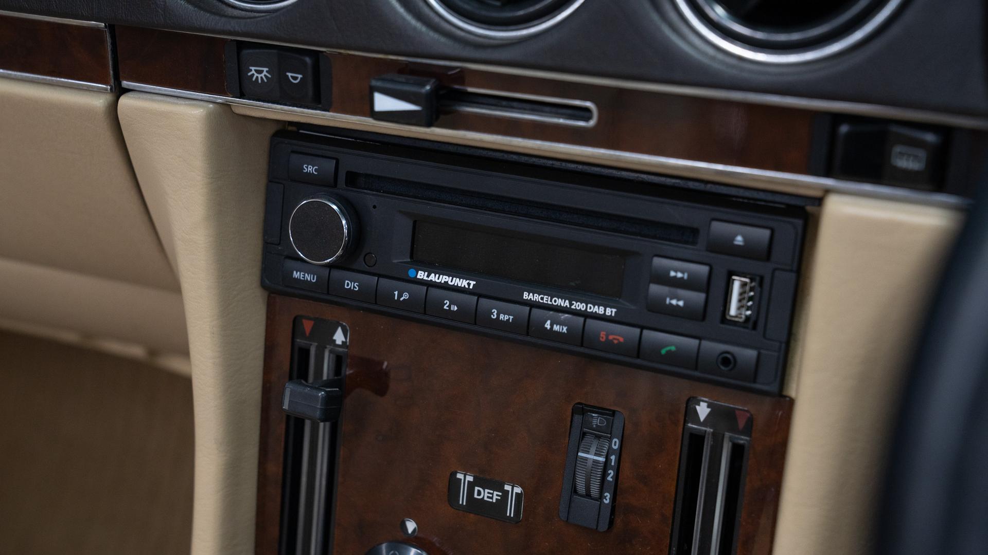 Mercedes-Benz 300 SL Photo 23b1a5a2-e613-4395-a92e-45f624e91f4b.jpg
