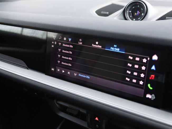 PORSCHE Cayenne Photo 17