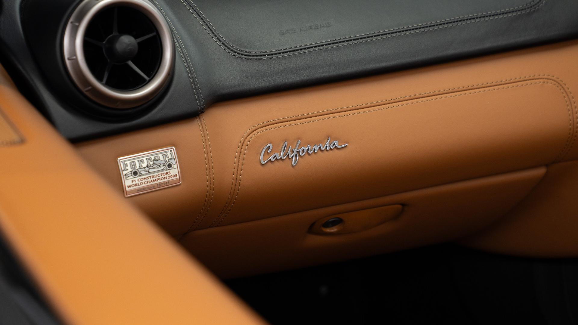 Ferrari California Photo 23cd1ae5-fcf6-46a7-901c-5f952385a21f.jpg
