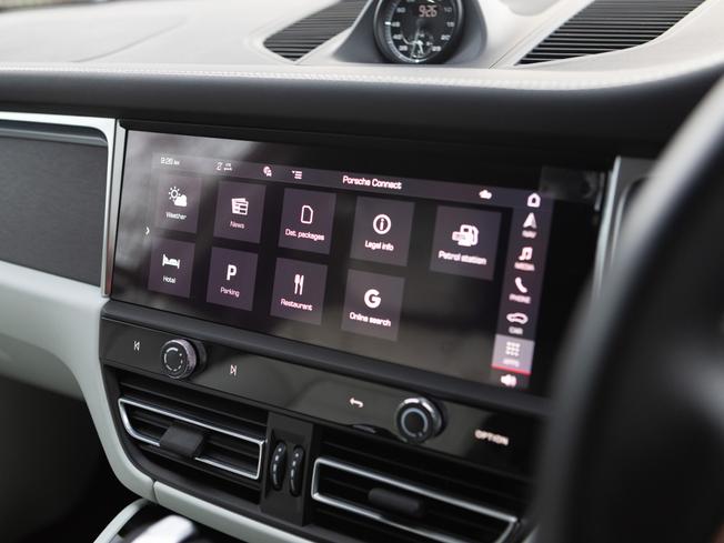 PORSCHE Macan Photo 14