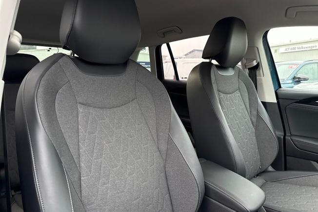 VOLKSWAGEN Tiguan Photo 27