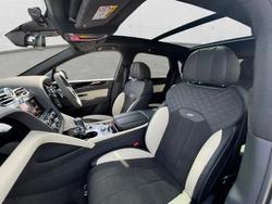 BENTLEY Bentayga Photo 2