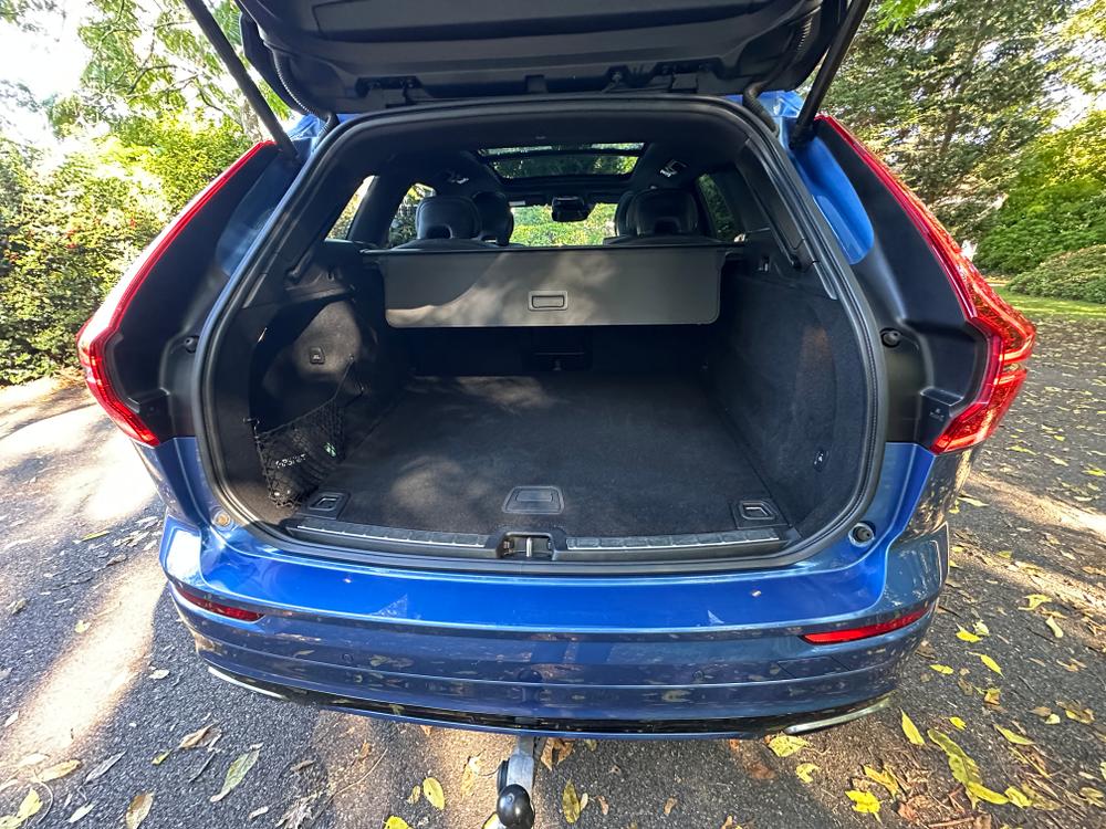 Used Volvo XC60 YN19JSO 27