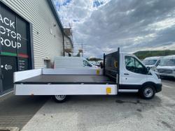 Ford Transit Photo 1