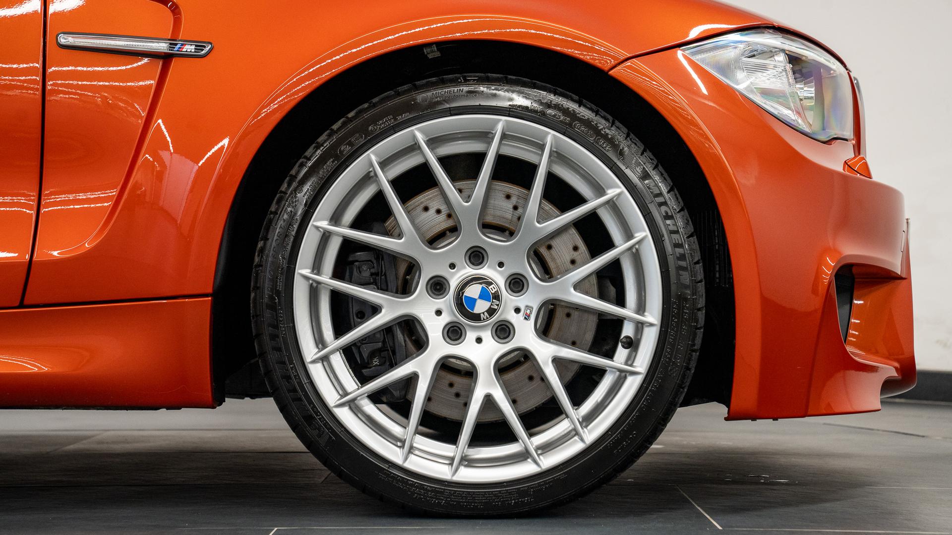 BMW 1M Photo 242309e2-f9dc-4659-a353-359e49605516.jpg