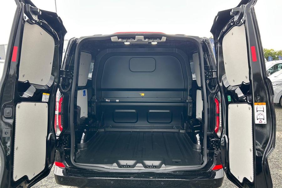Ford TRANSIT CUSTOM Photo 24253248-8891-4072-be3e-23d98f09a717.jpg