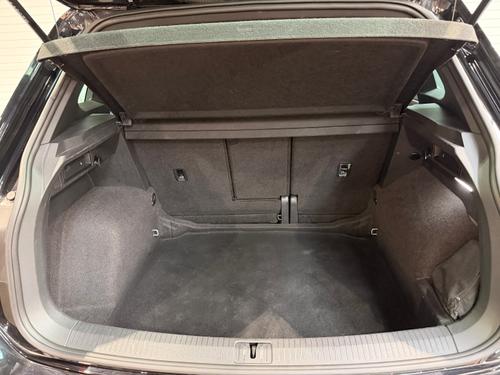 Volkswagen Tiguan Photo 242595ec-5b0f-4427-a0af-6fa27b1f7c77.jpeg