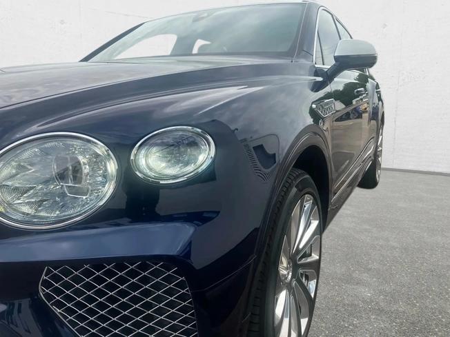 BENTLEY Bentayga Photo 21