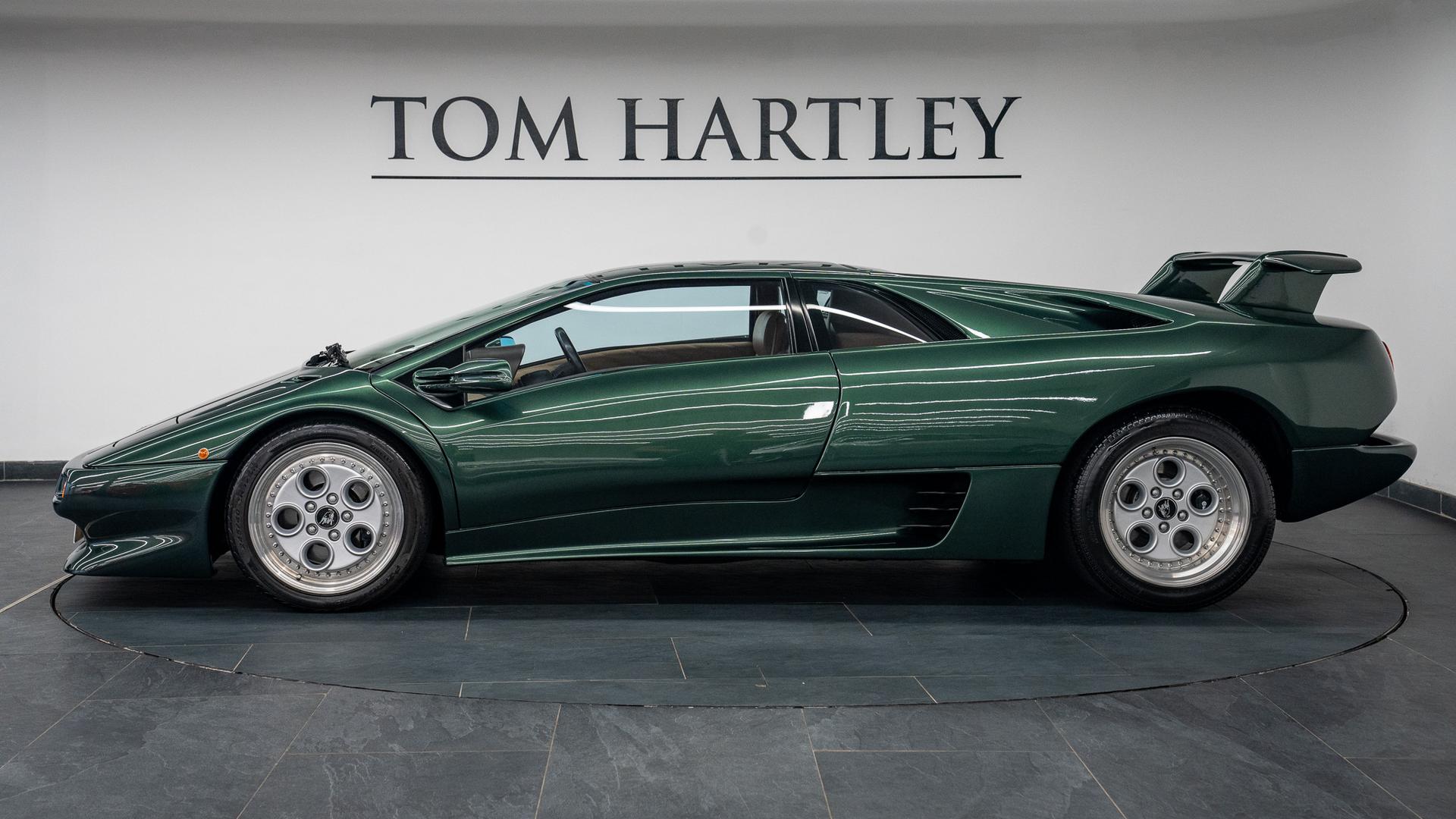 LAMBORGHINI Diablo Photo 244236db-a3ae-40d1-a23c-22aa00b81fc5.jpg