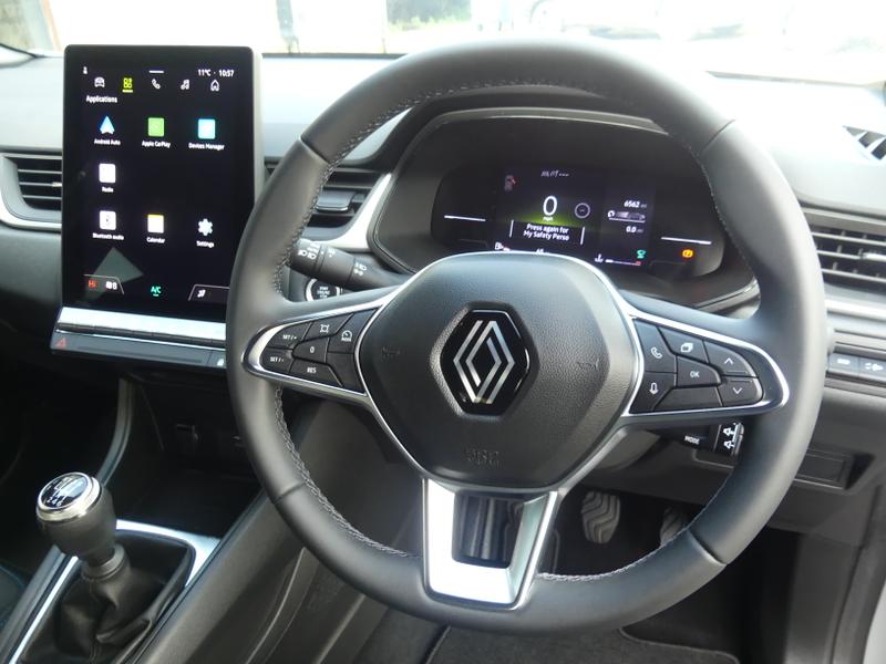 Renault Captur Photo 244528a7-4700-490a-bc03-430947c7c2f9.jpg