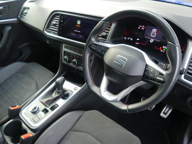 SEAT Ateca Photo 244550e3-5d9f-4df7-8e23-a1a37bff9315.jpg