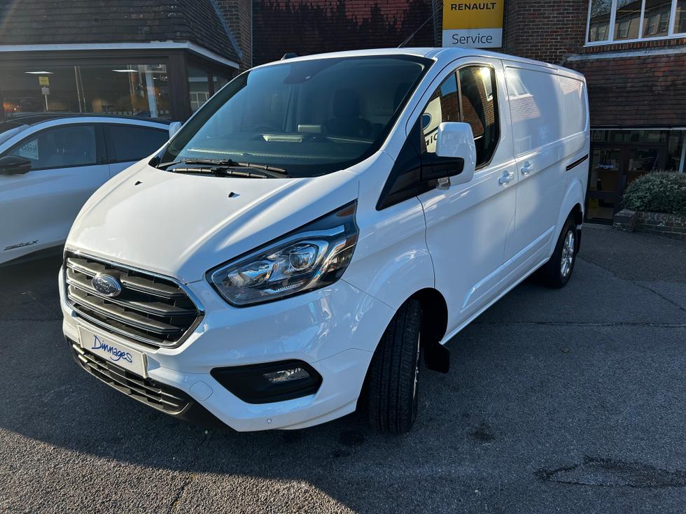 Ford Transit Custom Photo 2452997f-06e1-4af1-8312-4eeee6d7e0ca.jpg